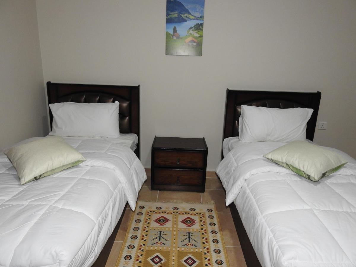 Amro Petra Apartment وادي موسى المظهر الخارجي الصورة