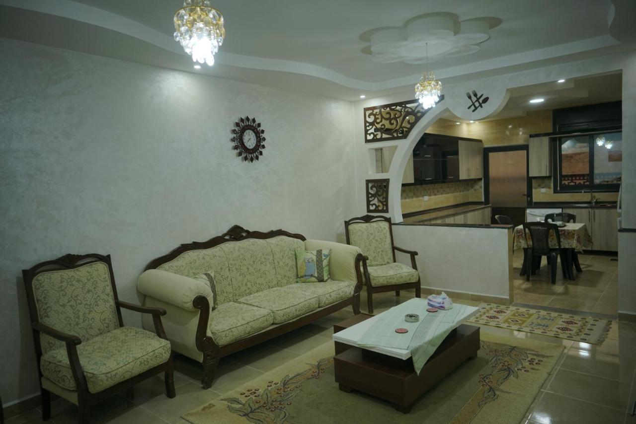 Amro Petra Apartment وادي موسى المظهر الخارجي الصورة