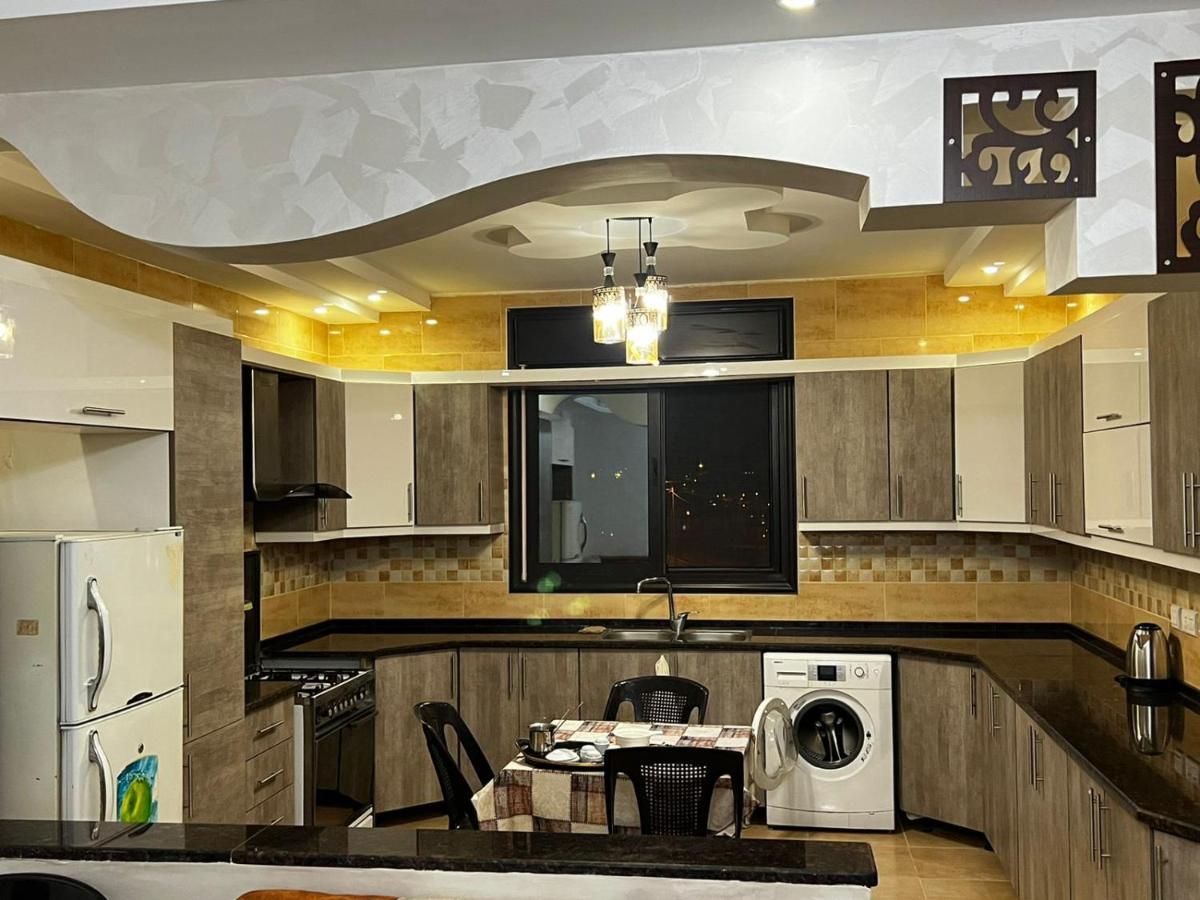 Amro Petra Apartment وادي موسى المظهر الخارجي الصورة