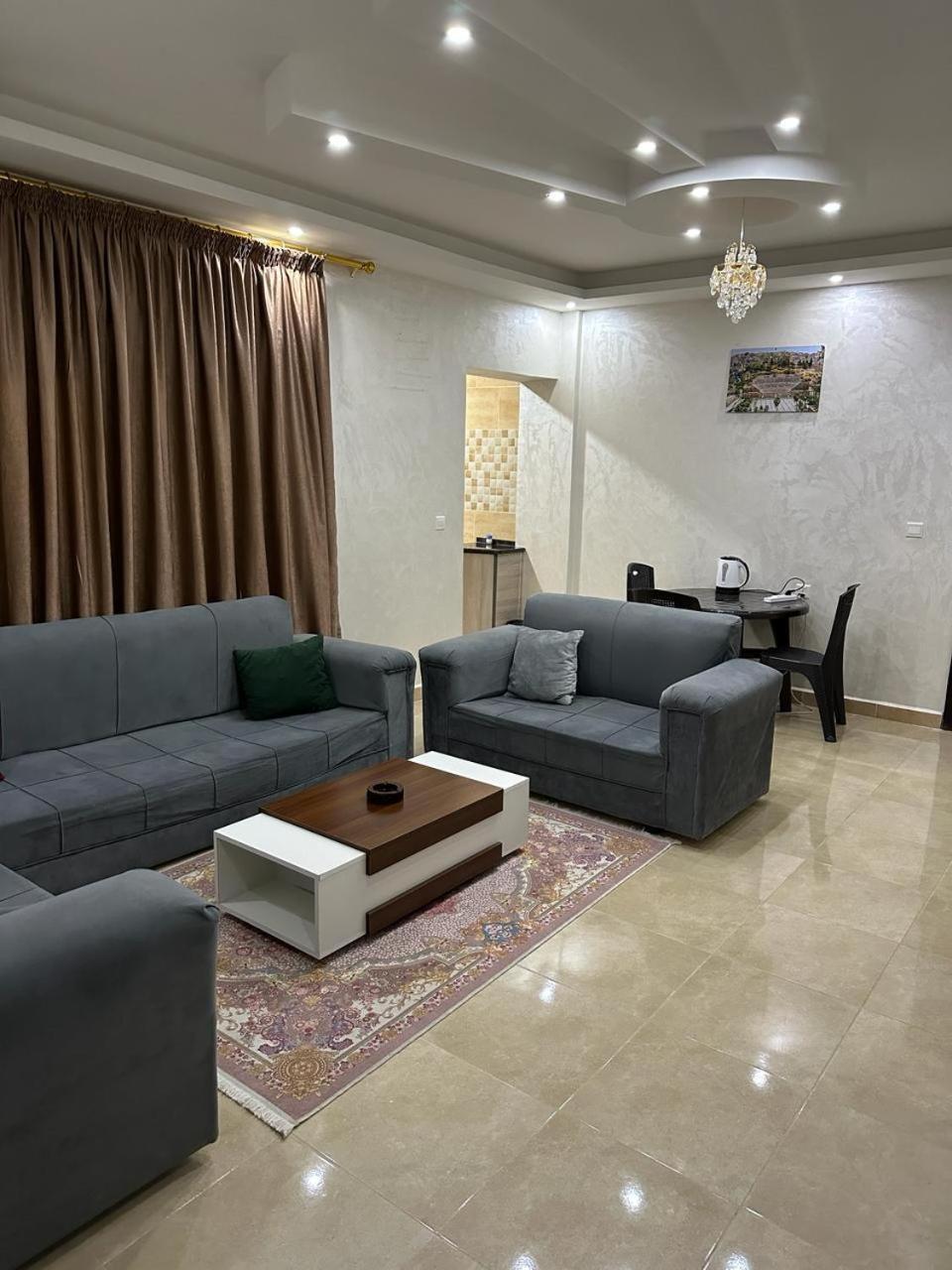 Amro Petra Apartment وادي موسى المظهر الخارجي الصورة